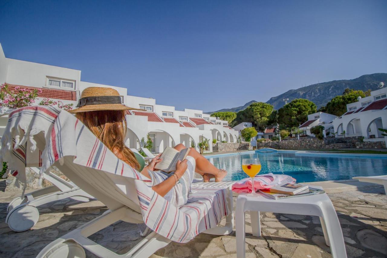 Club Lapethos Bungalow Kyrenia  Exterior foto