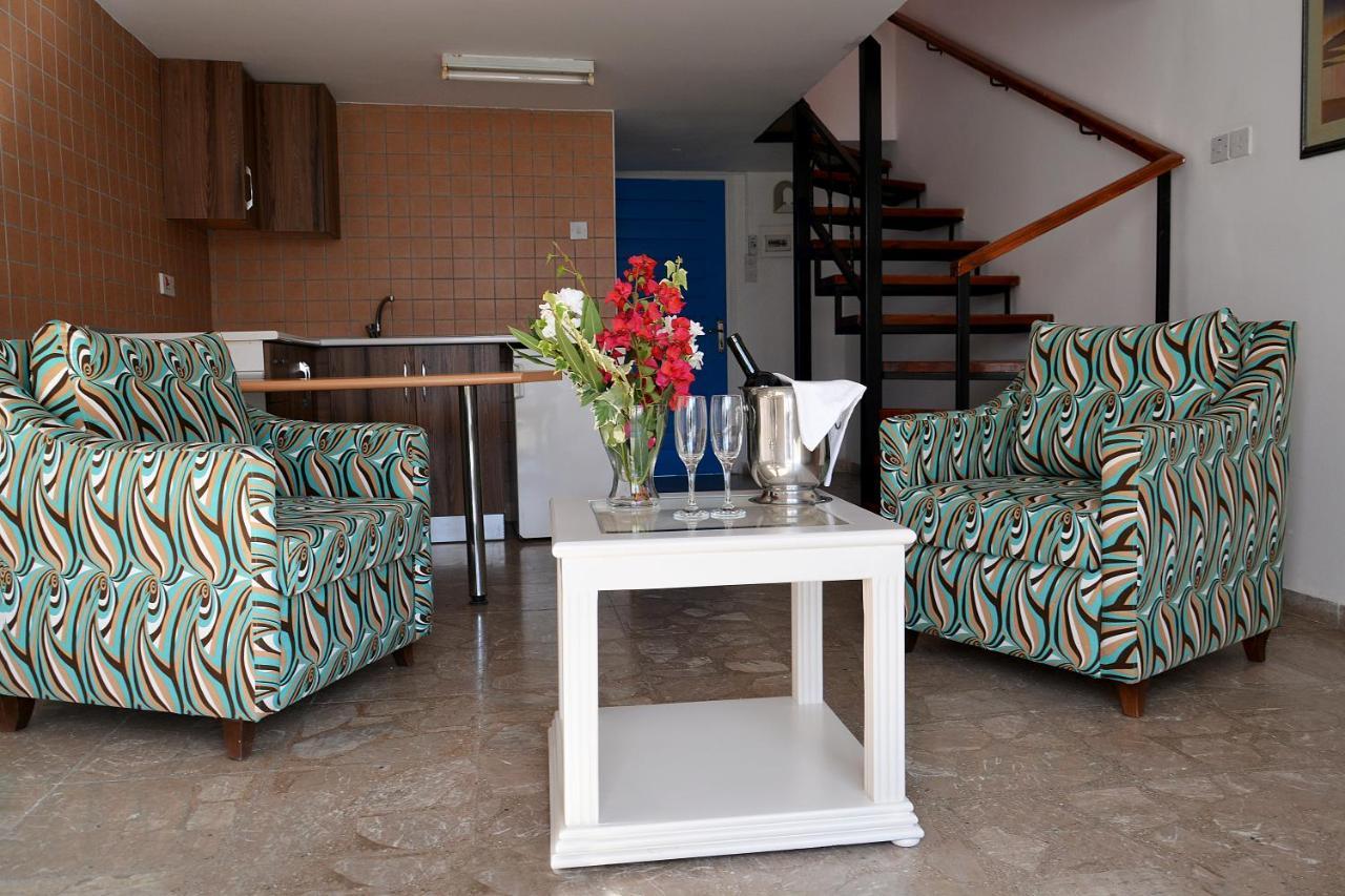 Club Lapethos Bungalow Kyrenia  Exterior foto