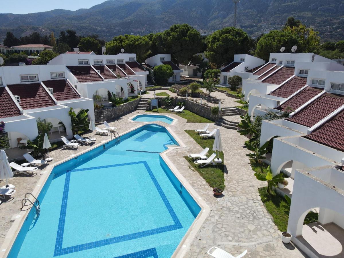 Club Lapethos Bungalow Kyrenia  Exterior foto