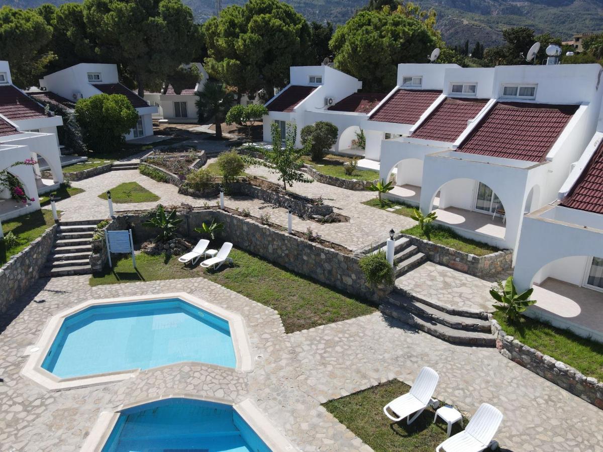 Club Lapethos Bungalow Kyrenia  Exterior foto
